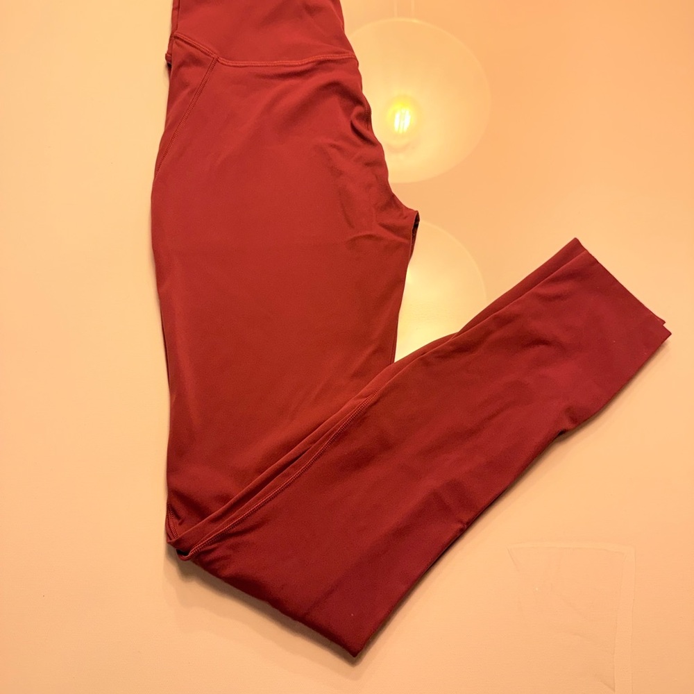 Lululemon Base Pace HR Tight 28" *Brushed Nulux - Mulled Wine - Size 4
